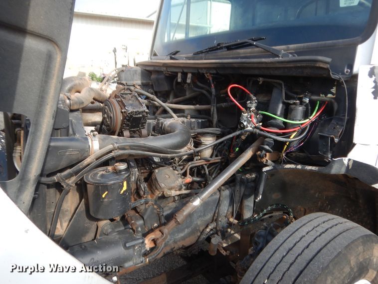 image for item IP9871 1999 Freightliner F70  dump truck