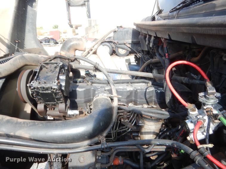 image for item IP9871 1999 Freightliner F70  dump truck