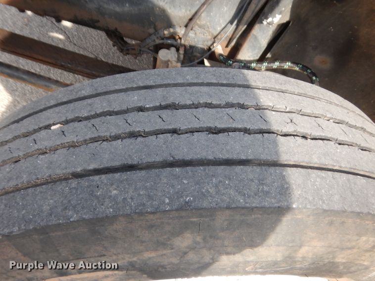 image for item IP9871 1999 Freightliner F70  dump truck