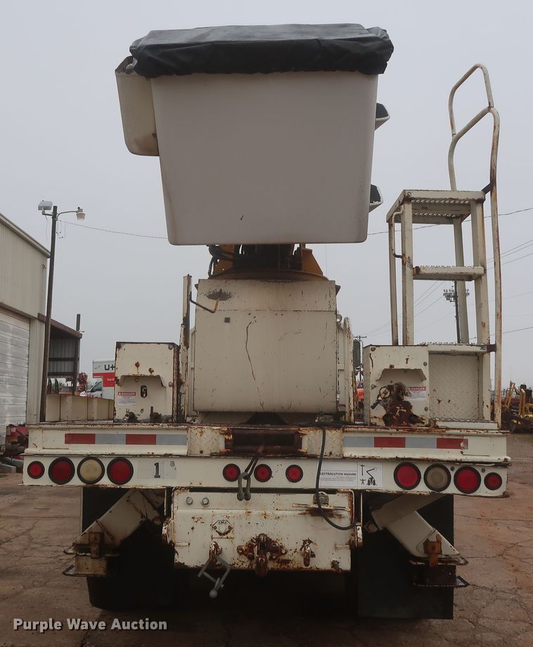 image for item IP9872 1987 Ford L8000  bucket truck