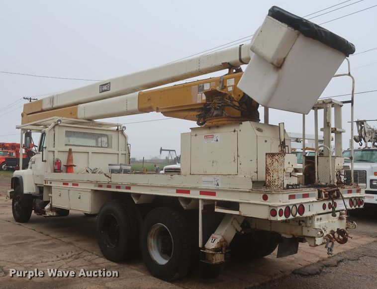 image for item IP9872 1987 Ford L8000  bucket truck