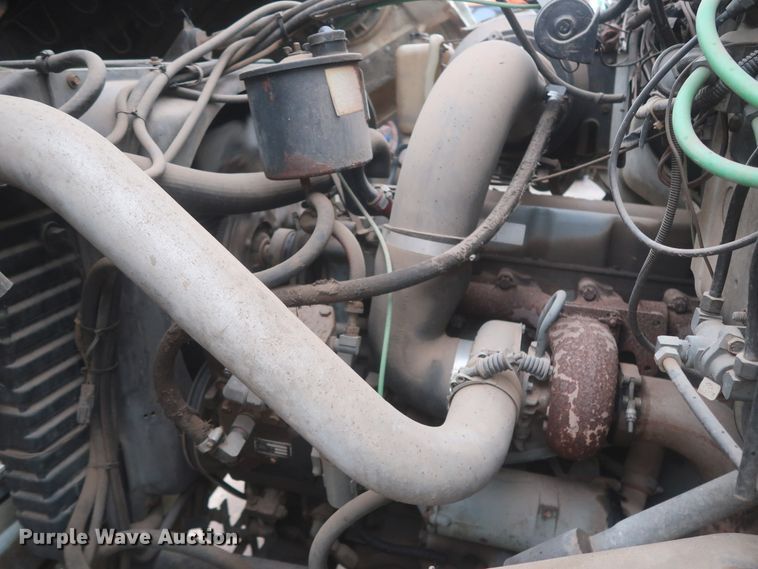 image for item IP9872 1987 Ford L8000  bucket truck