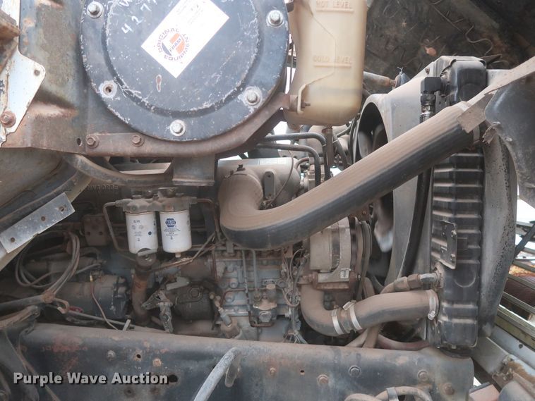 image for item IP9872 1987 Ford L8000  bucket truck