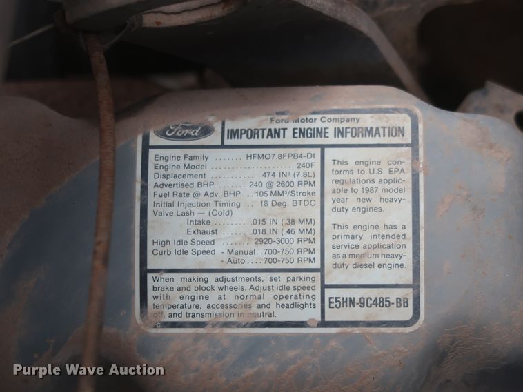 image for item IP9872 1987 Ford L8000  bucket truck