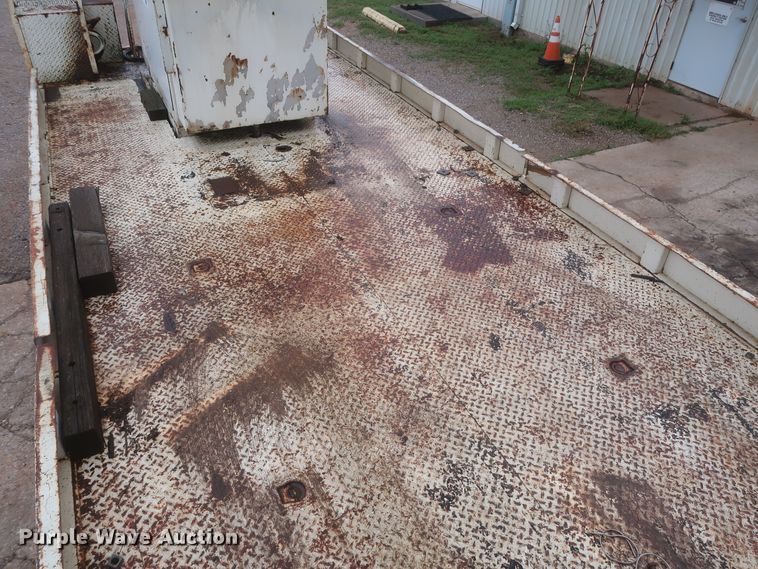 image for item IP9872 1987 Ford L8000  bucket truck