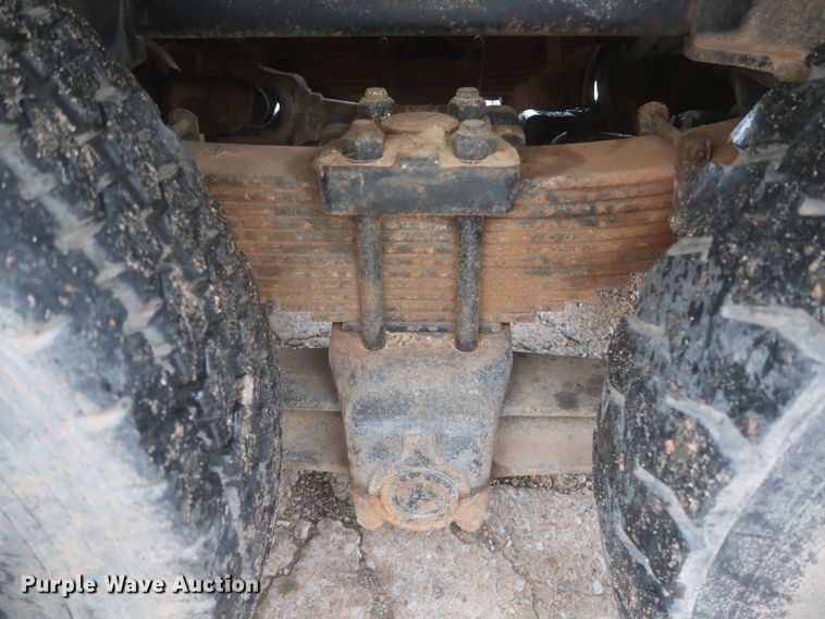 image for item IP9872 1987 Ford L8000  bucket truck