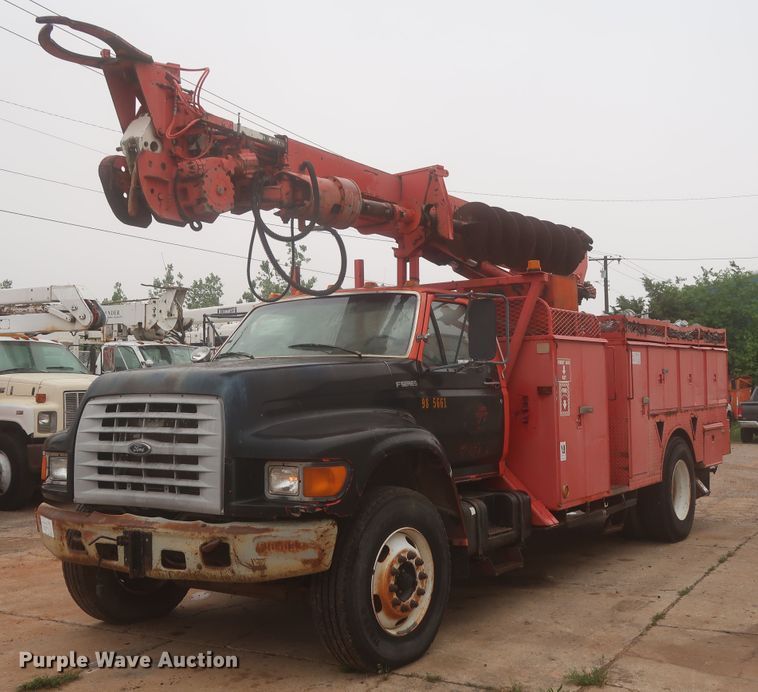 image for item IP9873 1998 Ford F800  digger derrick truck