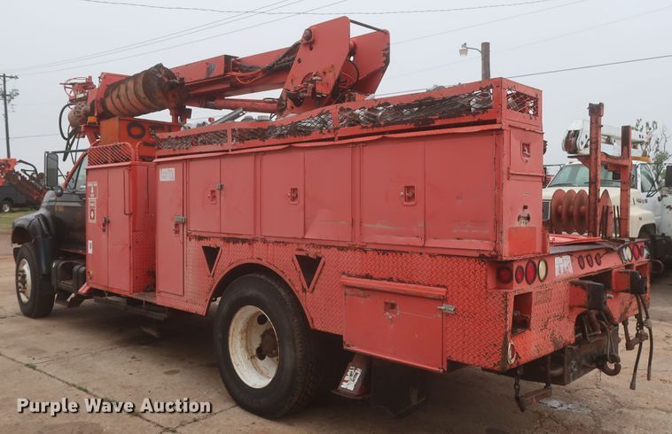 image for item IP9873 1998 Ford F800  digger derrick truck