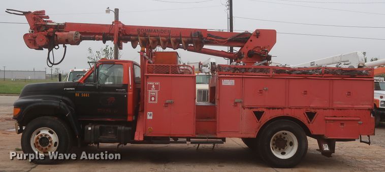 image for item IP9873 1998 Ford F800  digger derrick truck