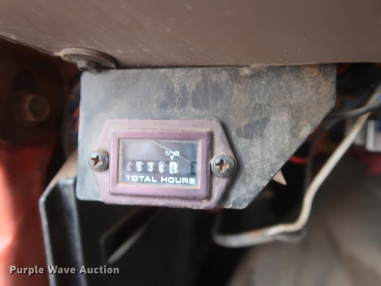 image for item IP9873 1998 Ford F800  digger derrick truck