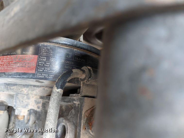 image for item IP9873 1998 Ford F800  digger derrick truck