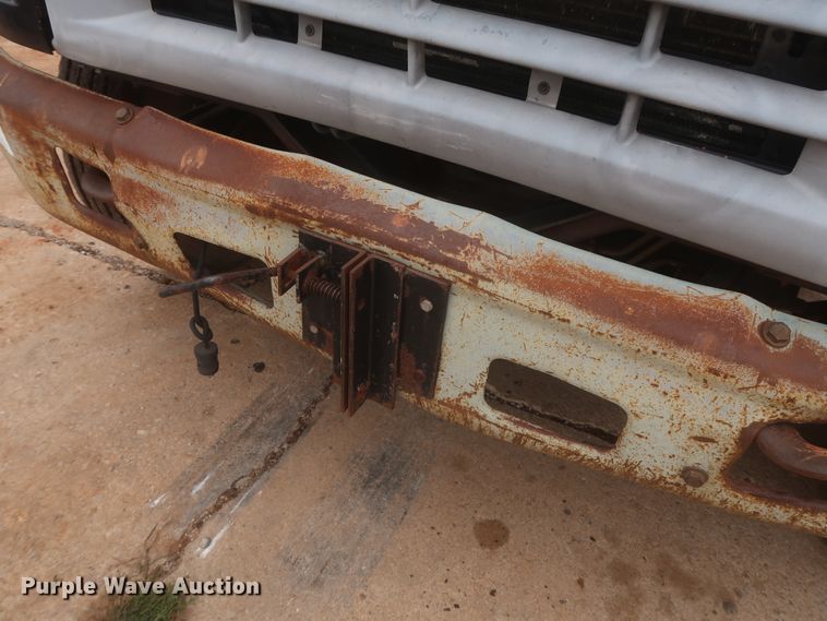 image for item IP9873 1998 Ford F800  digger derrick truck