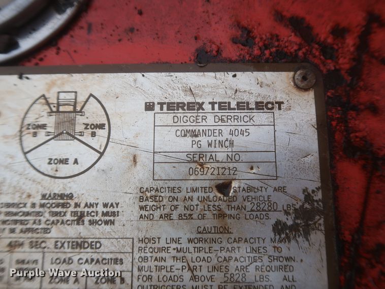 image for item IP9873 1998 Ford F800  digger derrick truck