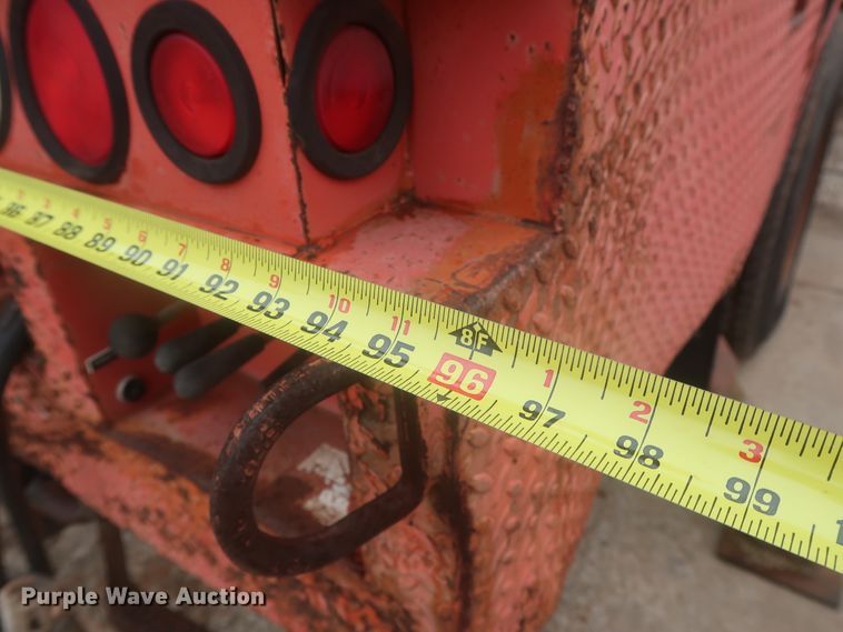 image for item IP9873 1998 Ford F800  digger derrick truck