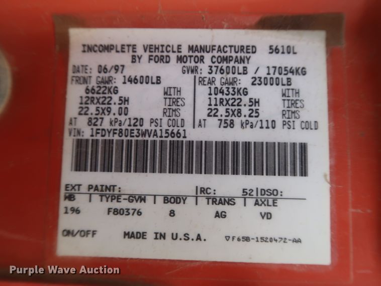 image for item IP9873 1998 Ford F800  digger derrick truck