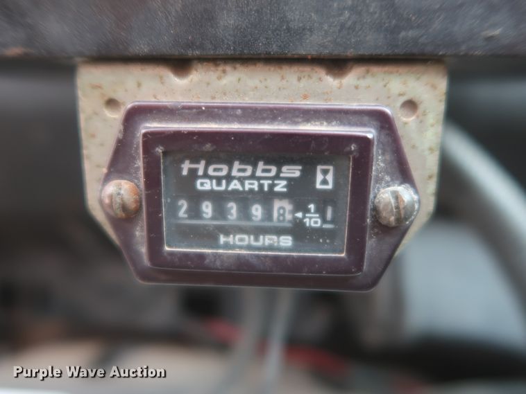 image for item IP9875 2001 GMC C7500  bucket truck