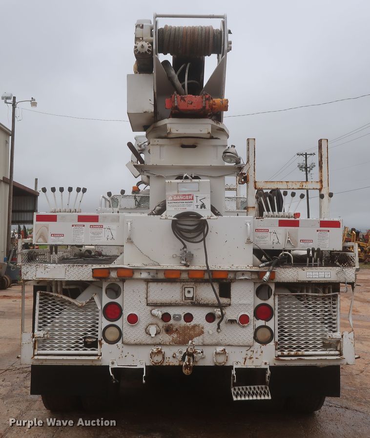 image for item IP9876 1998 Chevrolet C8500  digger derrick truck