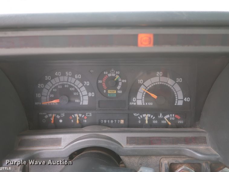 image for item IP9876 1998 Chevrolet C8500  digger derrick truck