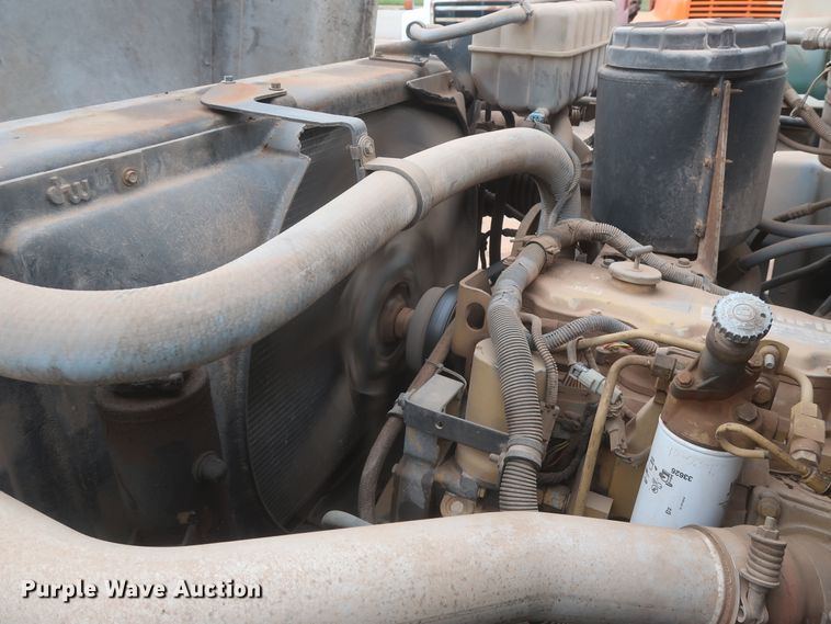 image for item IP9876 1998 Chevrolet C8500  digger derrick truck