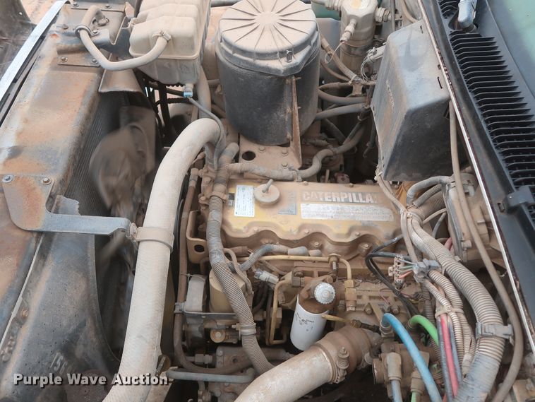 image for item IP9876 1998 Chevrolet C8500  digger derrick truck