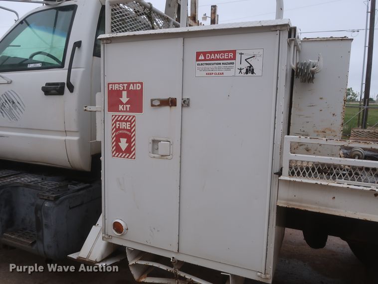 image for item IP9876 1998 Chevrolet C8500  digger derrick truck