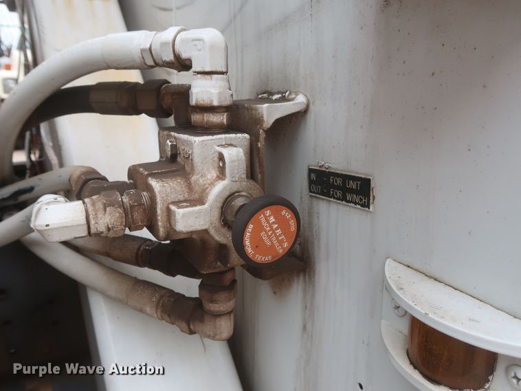 image for item IP9876 1998 Chevrolet C8500  digger derrick truck