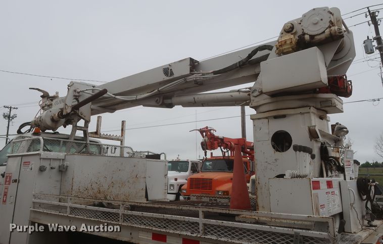 image for item IP9876 1998 Chevrolet C8500  digger derrick truck