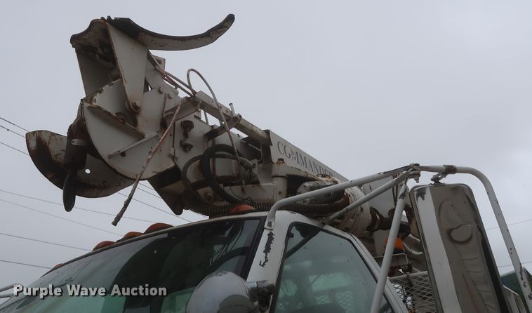 image for item IP9876 1998 Chevrolet C8500  digger derrick truck