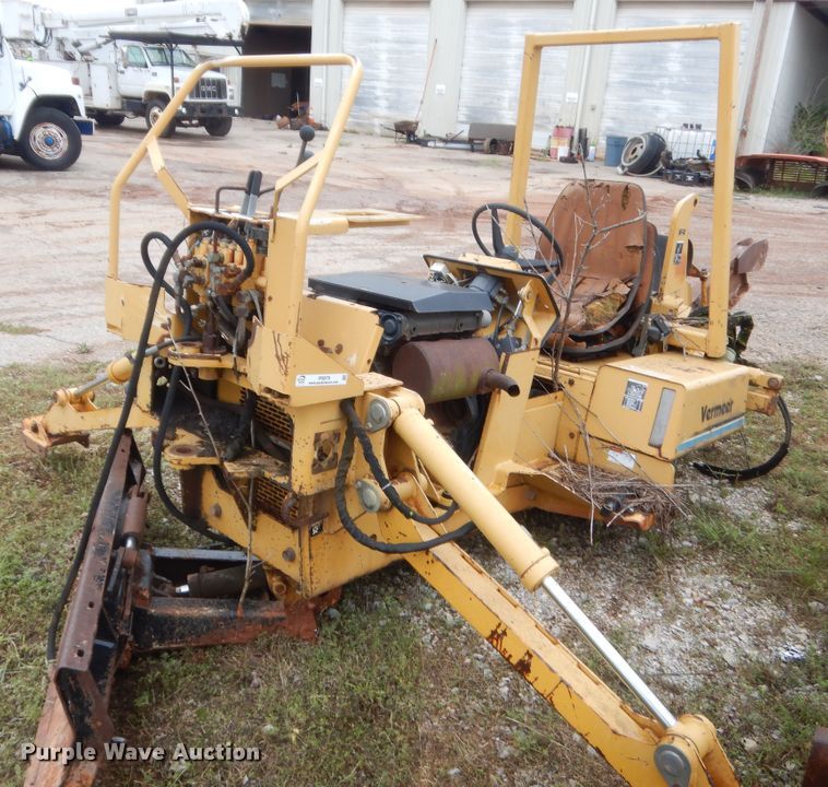 image for item IP9879 2000 Vermeer V3550A  trencher