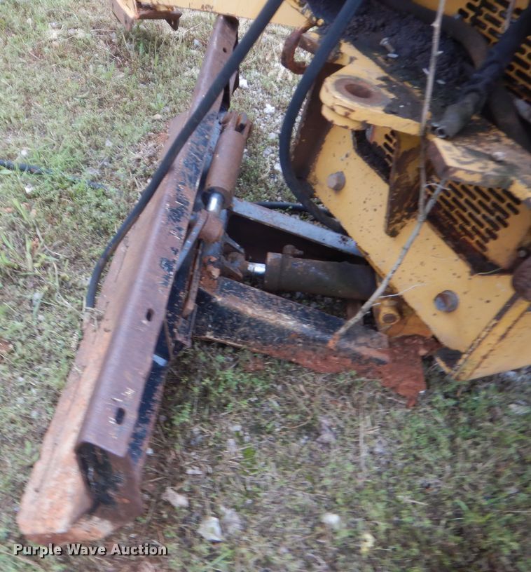 image for item IP9879 2000 Vermeer V3550A  trencher