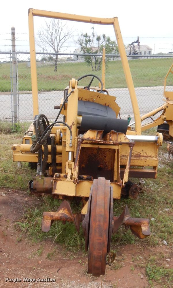 image for item IP9880 1998 Vermeer V-3550A  trencher