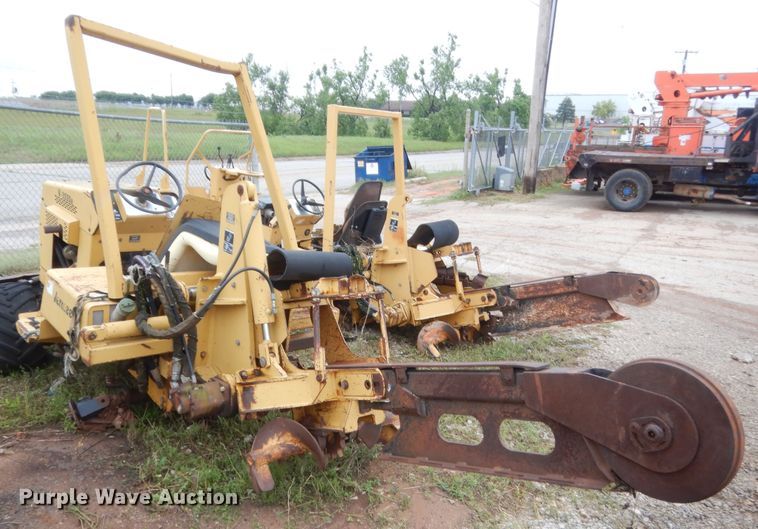 image for item IP9880 1998 Vermeer V-3550A  trencher