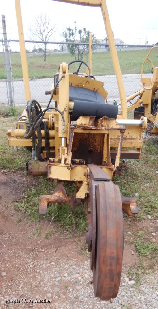 image for item IP9880 1998 Vermeer V-3550A  trencher