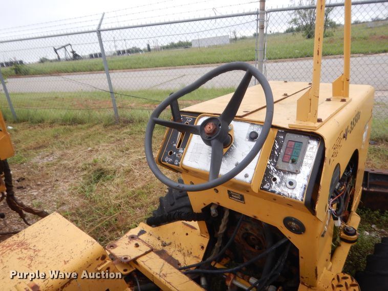 image for item IP9880 1998 Vermeer V-3550A  trencher