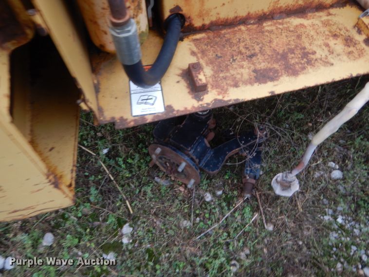 image for item IP9880 1998 Vermeer V-3550A  trencher