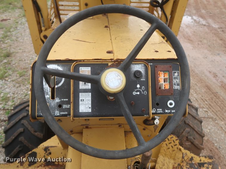 image for item IP9882 2002 Vermeer V3550A  trencher