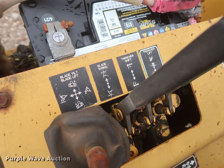 image for item IP9882 2002 Vermeer V3550A  trencher