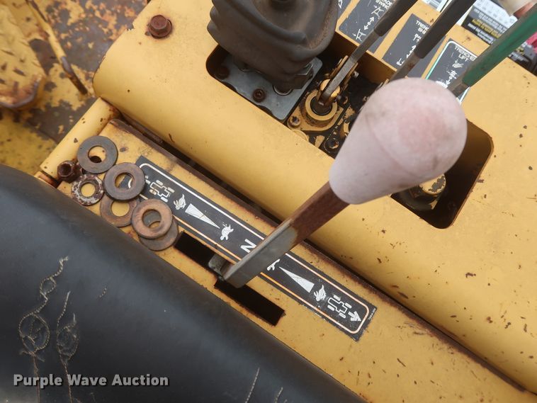 image for item IP9882 2002 Vermeer V3550A  trencher