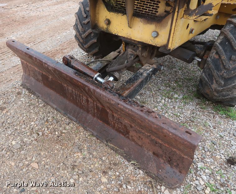 image for item IP9882 2002 Vermeer V3550A  trencher