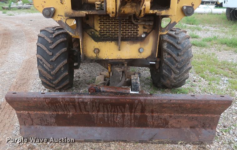 image for item IP9882 2002 Vermeer V3550A  trencher