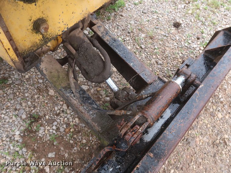 image for item IP9882 2002 Vermeer V3550A  trencher