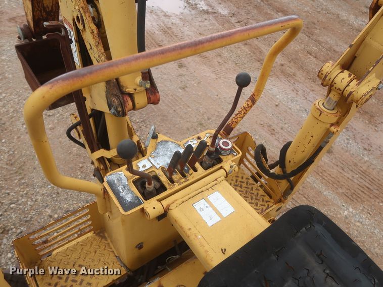 image for item IP9882 2002 Vermeer V3550A  trencher