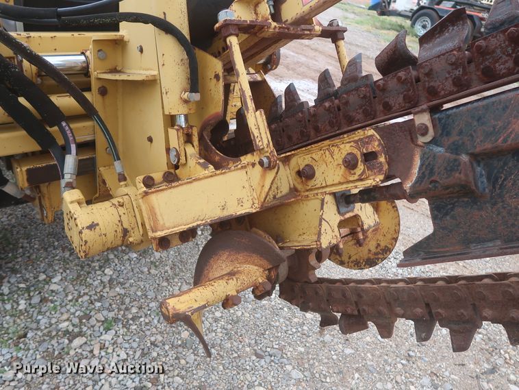 image for item IP9882 2002 Vermeer V3550A  trencher