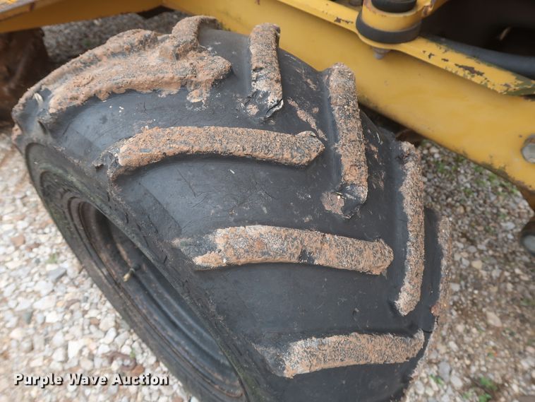 image for item IP9882 2002 Vermeer V3550A  trencher