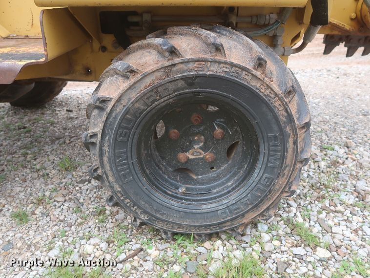 image for item IP9882 2002 Vermeer V3550A  trencher