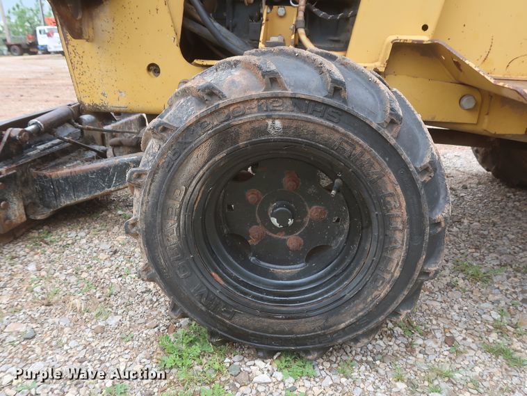 image for item IP9882 2002 Vermeer V3550A  trencher