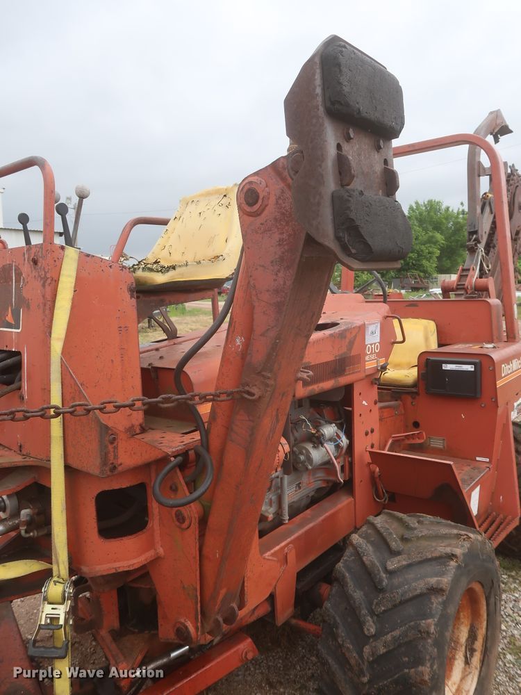 image for item IP9883 1988 Ditch Witch 5010  trencher