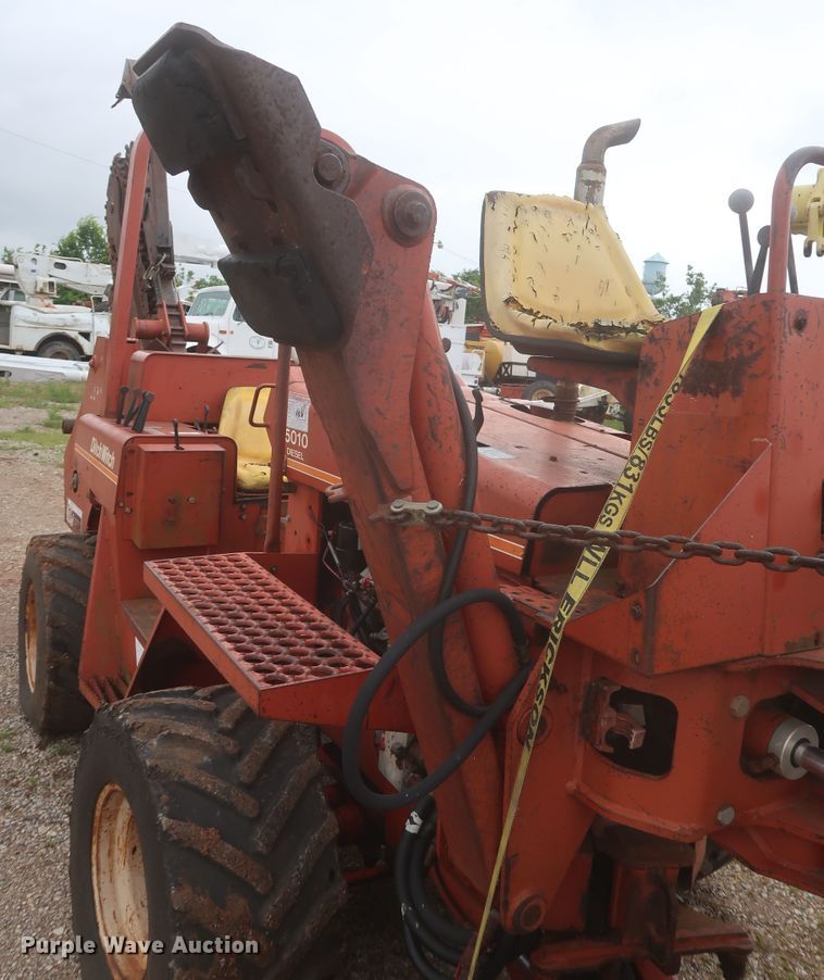 image for item IP9883 1988 Ditch Witch 5010  trencher