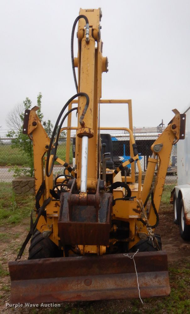 image for item IP9887 1998 Vermeer V3550A  trencher