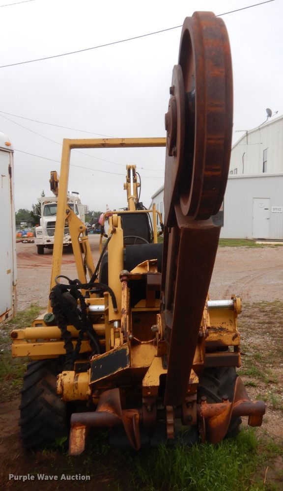 image for item IP9887 1998 Vermeer V3550A  trencher